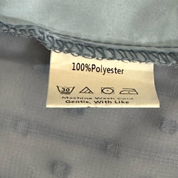 Shein sz lg top powder blue semi dressy long sleeves, lined, textured fabric - Picture 11 of 12